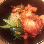 焼肉問屋 牛蔵 - キムチ盛合せ