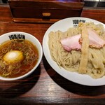 らあめん 元 - 味玉つけ麺 醤油 + 相盛り+大盛り
          1100円 + 50円 + 100円　　　合計1250円