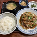 楽亭 - 豚肉スタミナ焼定食