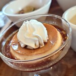 カフェダイニングRECOBA - かためのプリン