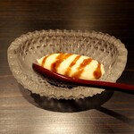 おみ乃 椿 - 安納芋のミルクアイス + 黒蜜