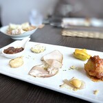 Oste - 前菜盛り合わせ・・ワァ、美味しそう。