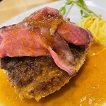 ニク サングルマン - 黒毛和牛ハンバーグと直火焼ローストビーフ