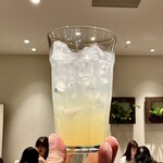 上島珈琲店 - 店内での「レモネードソーダR」②