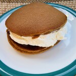 あんこ屋 AN SEED - ホイップどら焼き