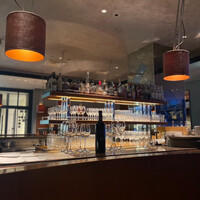 37 Steakhouse & Bar - 