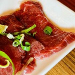 Toukyoushimbashidarumasakaba - 馬肉レッドカーペット 1,300円