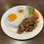 タイ料理ルアンマイ - 