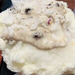 こひる庵 - 中にはかのこクリーム　これが上品なあんクリームでとっても美味しかった(*^ω^*)