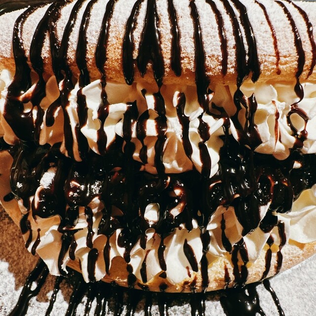 CAFE RESTAURANT GARAGE photo 3