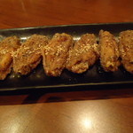旬鮮炭火焼 獺祭 - 自家製手羽先唐揚げ