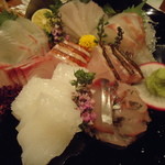 旬鮮炭火焼 獺祭 - 刺身盛り合わせは、いつもさすがです！