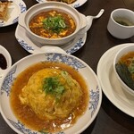 バーミヤン - 天津飯にミニラーメン、餃子　麻婆豆腐