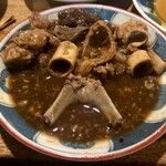 宇ち多゛ - 煮込み（ホネ）