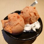 世界の山ちゃん - イチゴジェラート(330円)