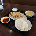 Chaina Doru - ミックス餃子定食　950円