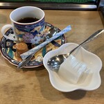 め組鮨 - 食後のコーヒー＆杏仁豆腐