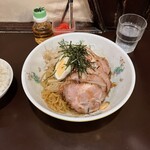 ラーメン冬冬 - あぶら～麺、チャーシュー