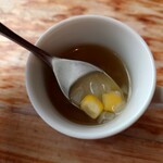 Coffee, Tea & Cake 茶徠 - 細かく刻んだ
キャベツと玉ねぎ、スイートコーンが入っている