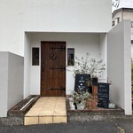 レストラン agenn - 入口です