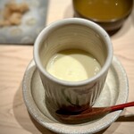 千葉たかおか - 蛤の茶碗蒸し。少し野趣を感じますが、それがいい奥行きになっています。