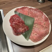 焼肉うしごろ 新宿三丁目店 - 