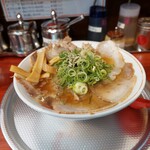 神戸ラーメン 第一旭 - Bらーめん 860円