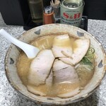 ラーメン 八龍 - 