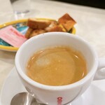 ボトルス - アメリカーノとこれまた美味しい焼き菓子