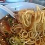 らーめん太陽堂 - 角の無い美味しい中細麺。