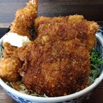 まとい食堂 - 厚くておっきいカツ アップ