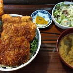 まとい食堂 - アベック丼 1000円