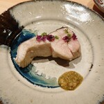 温石 - 焼津産の鰆の炭焼き。手前は実山椒醤油