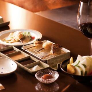 熟練の職人が揚げた串を、適切なタイミングでご提供