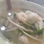 中華 麺琢 - 湯気で曇るレンズ越しのタンメン頭