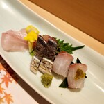 Kagurasaka Sushi Kimoto - お造り  真鯛、寒鰆、クエ。真鯛には柚子胡椒のせ。