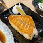 金目鯛専門居酒屋 鯛しゃぶ ぞんぶん - 塩焼きも美味でした