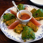 メラ・ナタラジ - インドチーズと新鮮野菜の炭火焼　1000円