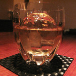 スケアクロウ - 何かのウイスキー。
      ウイスキーはマニアックなものが色々揃ってます。
      お高いものもあるのでご留意下さい♪