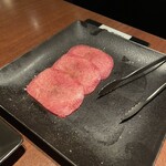 Yakiniku Kotatsu - 