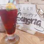 Italian Bar ANCORA - ★サングリア 660円 フルーツの甘みが足りず コスパ悪い
