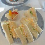 CARIB - ハーフサイズのタマゴサンド。美味‼︎