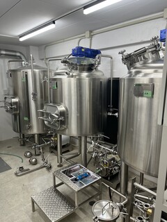UCCIARE !!! - 併設のビール工場でできたてのビールを提供します