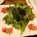Yamiichi Sakaba - 生ハム野菜サラダ