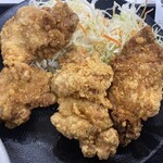 吉野家 - 2023/12/09 
            から揚げ定食 大飯×2 688円→619円
            ✴︎胡麻ドレ×2
            ✴︎から揚げ10％オフ
            ✴︎Tカード100p