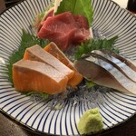 Kaisen Izakaya Ando Fisshu - お刺身3点盛り