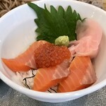 筑波東急ゴルフクラブレストラン - サーモン丼