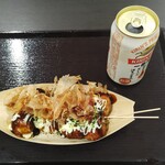 丹波屋 - タコ焼きと缶ビール