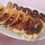 香港苑 - 毎週土曜日は「餃子の日」で半額！