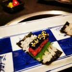 YORONIKU TOKYO AZABUDAIHILLS - 手巻き鮨　キャビアに金箔が！